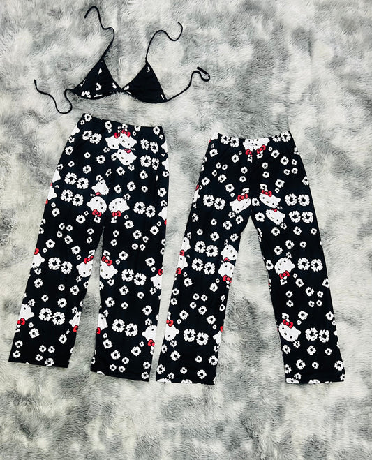 Kitty Floral Sin Color Duo de pijama afelpada