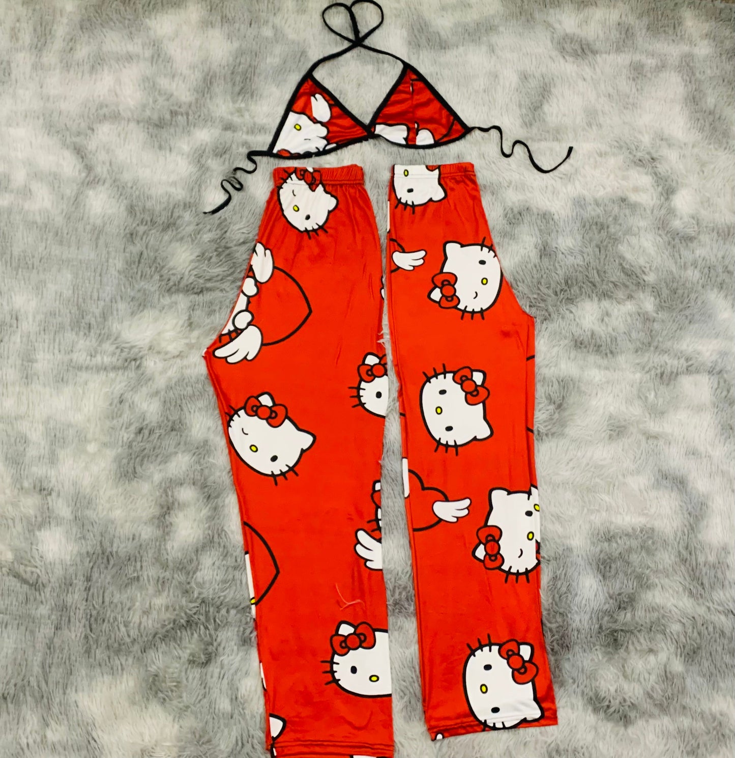 Gatito Corazón Rojo Duo de pijama afelpada.