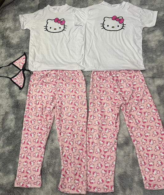 Hello Kitty Rosa Duo de pijama afelpada.