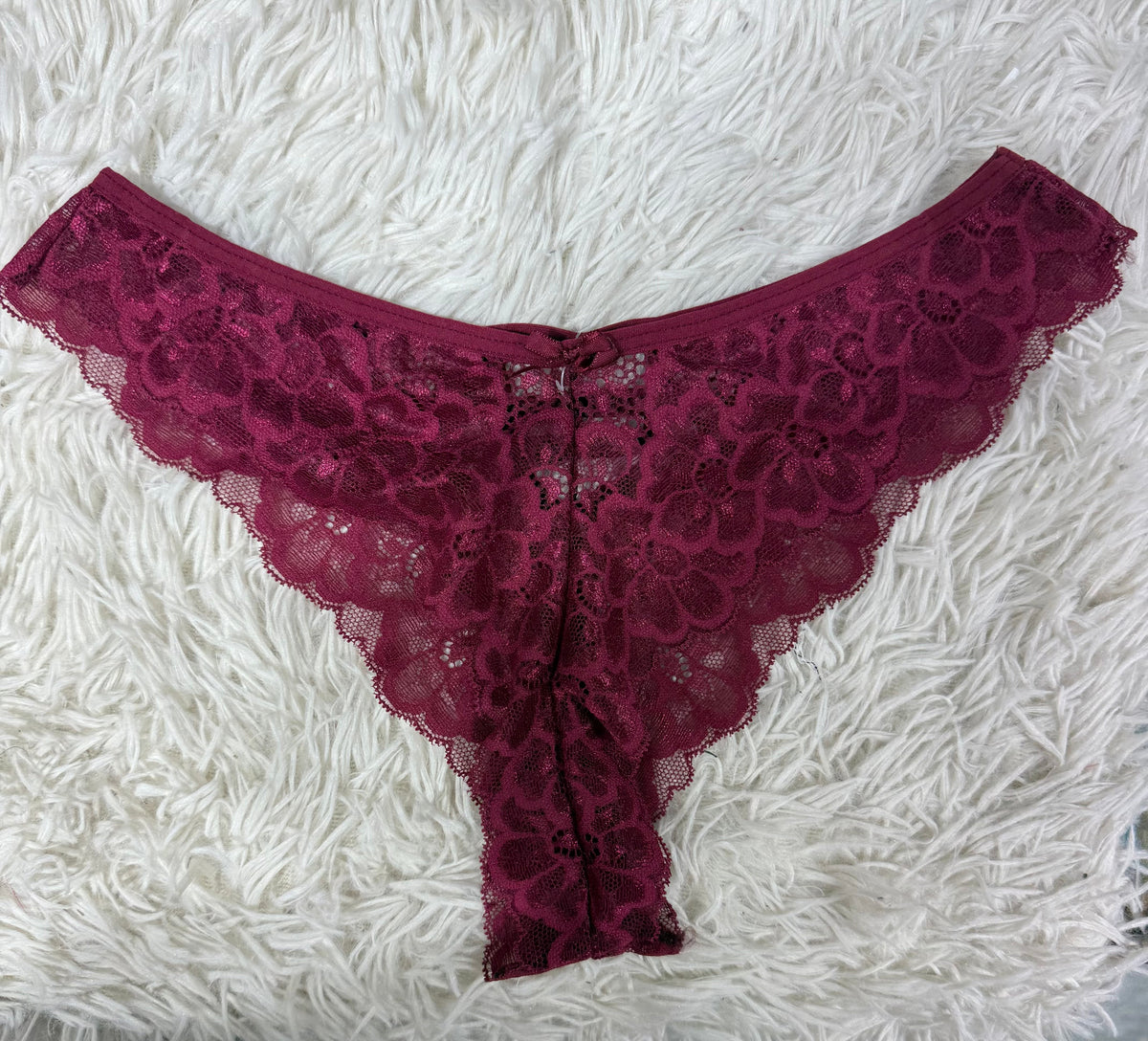 Tanga de dama vino tres tiras atrás