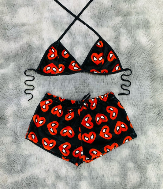 Short con top afelpado Spider Corazones Fondo Negro