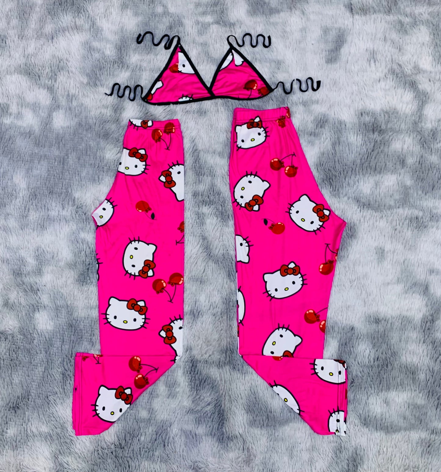 Hello Kitty Rosa Duo de pijama afelpada.