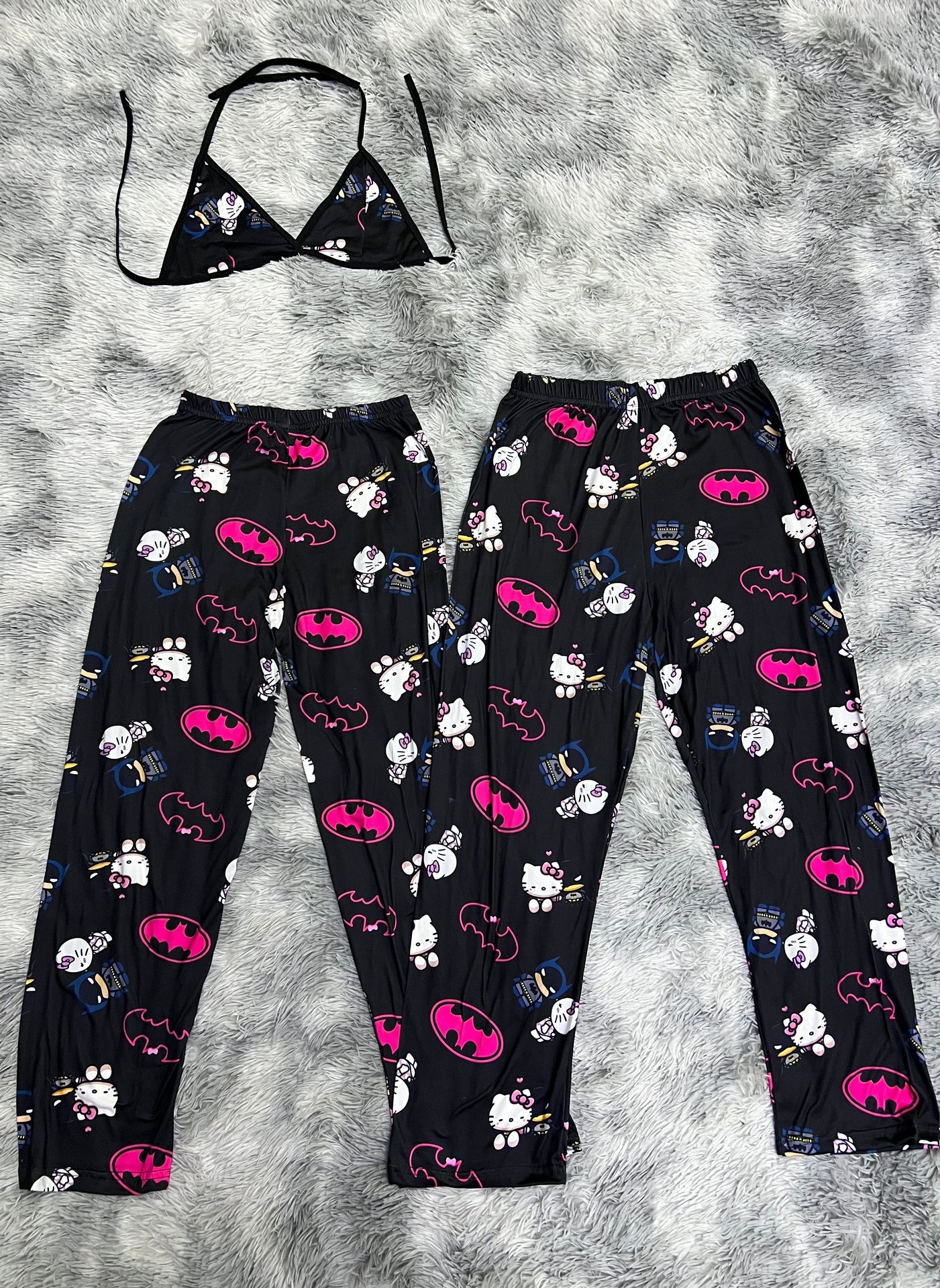 Hello Kitty Batman Duo de pijama afelpada.