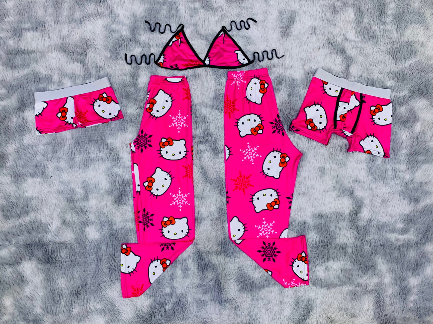 Hello Kitty Snowflakes Print 5 piece pajama set Christmas Pajamas 😺