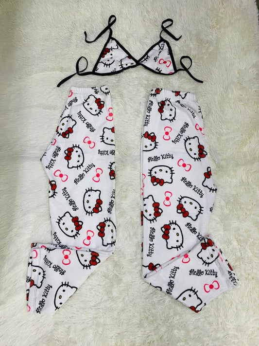 Hello Kitty Blanco Duo de pijama afelpada.