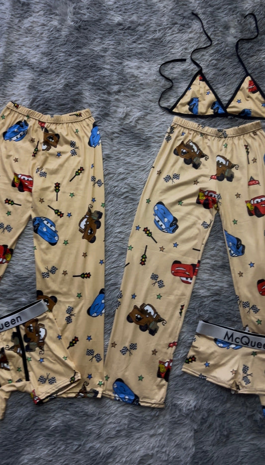 Cars fondo beige pijama 5 piezas