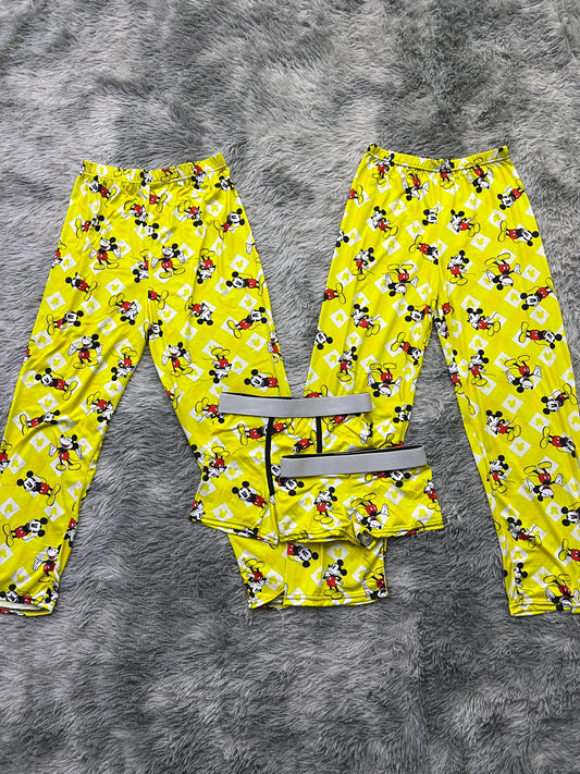 Mickey Amarillo Duo De Pijama De 5 Piezas.