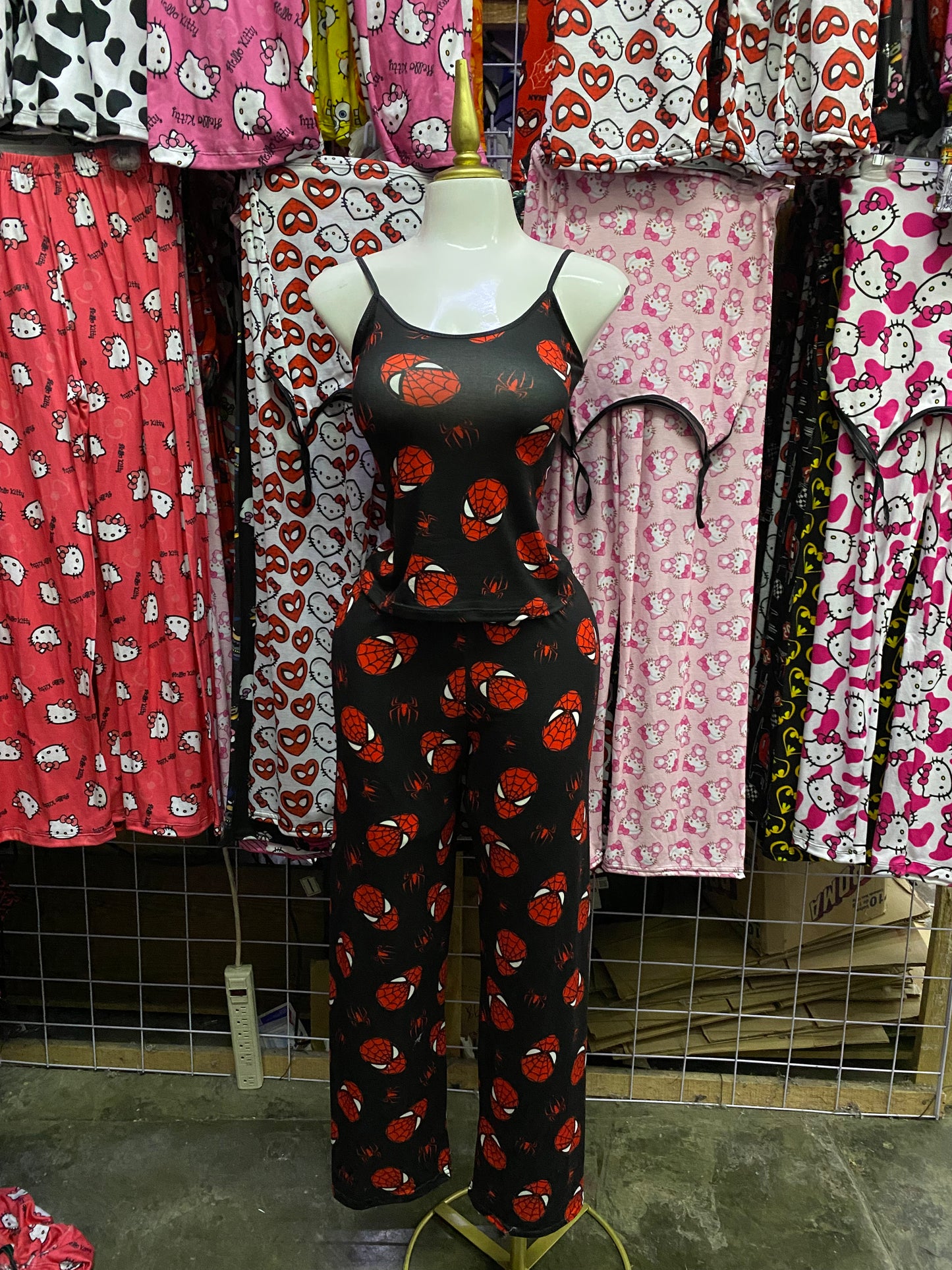 Spiderman fjondo negro arañas rojas Pijama de dama con blusa y pantalón individual de dama