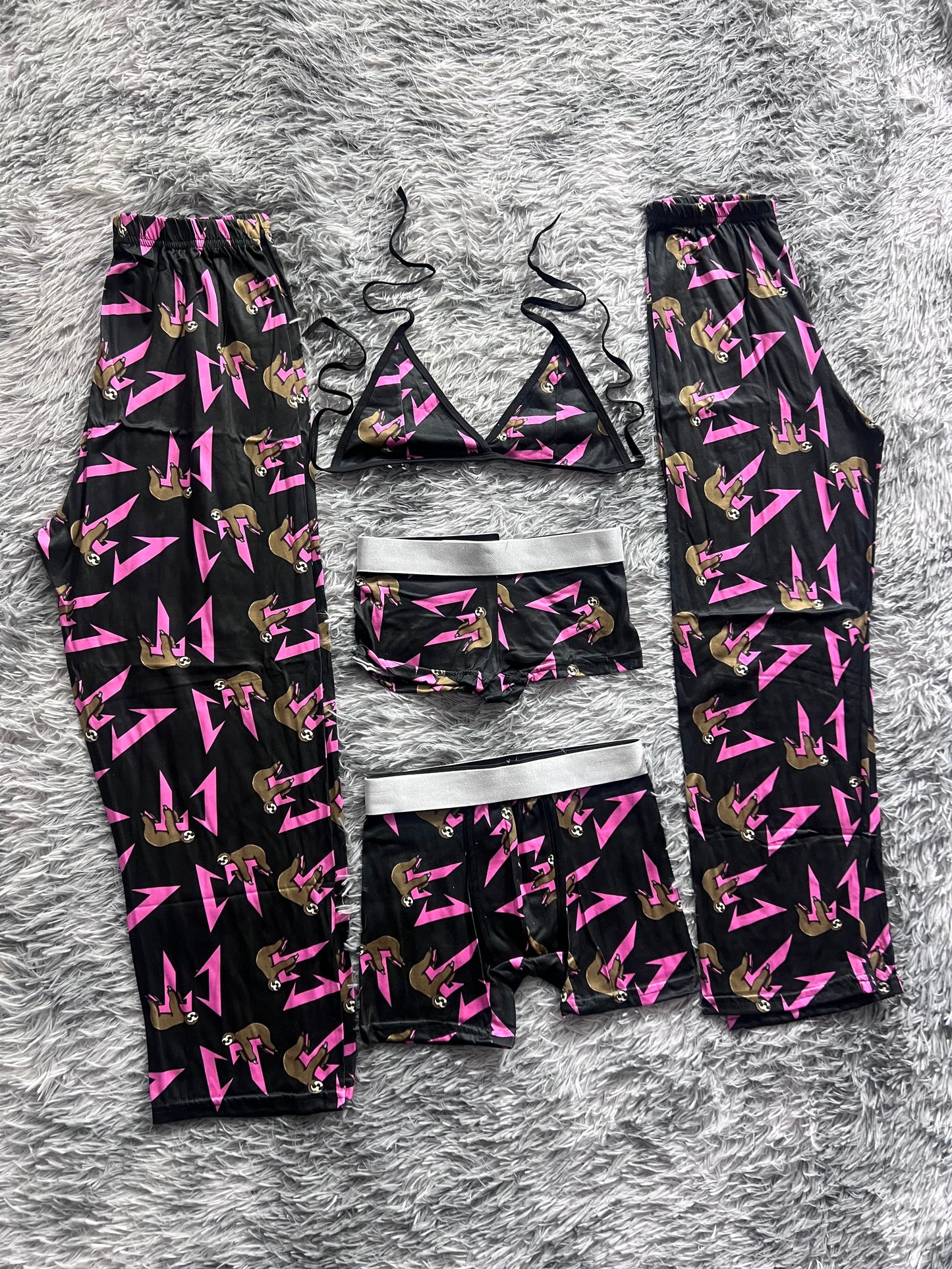 CT rosa y negro pijama 5 piezas