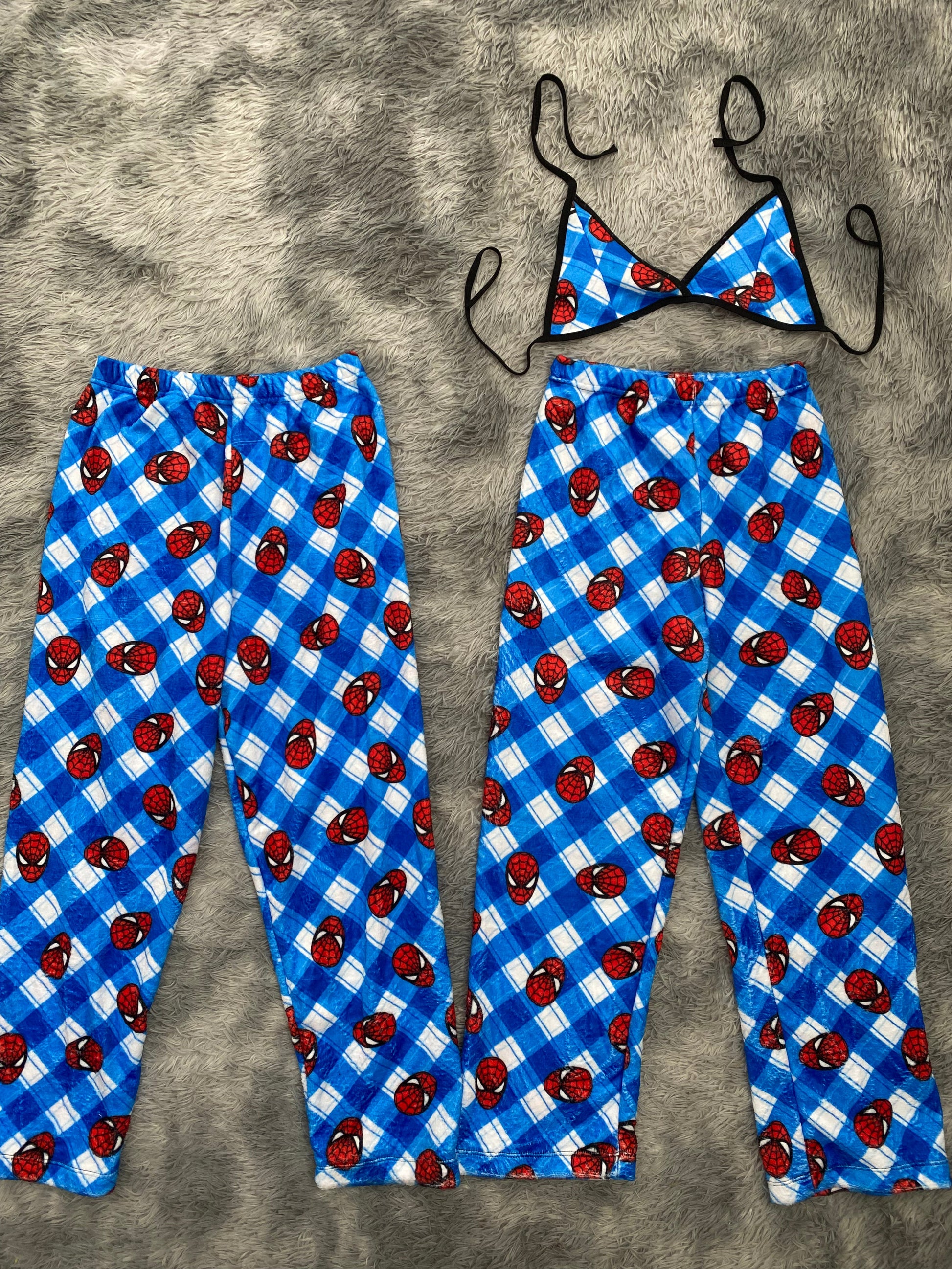 Spiderman fondo cuadros azules y blancos Duo de pijama afelpada - Fundies