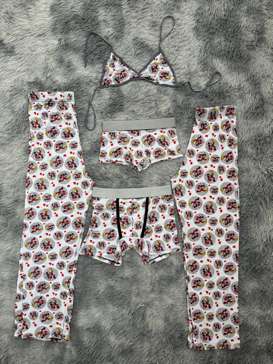 Mickey y Minnie fondo blanco pijama 5 piezas - Fundies