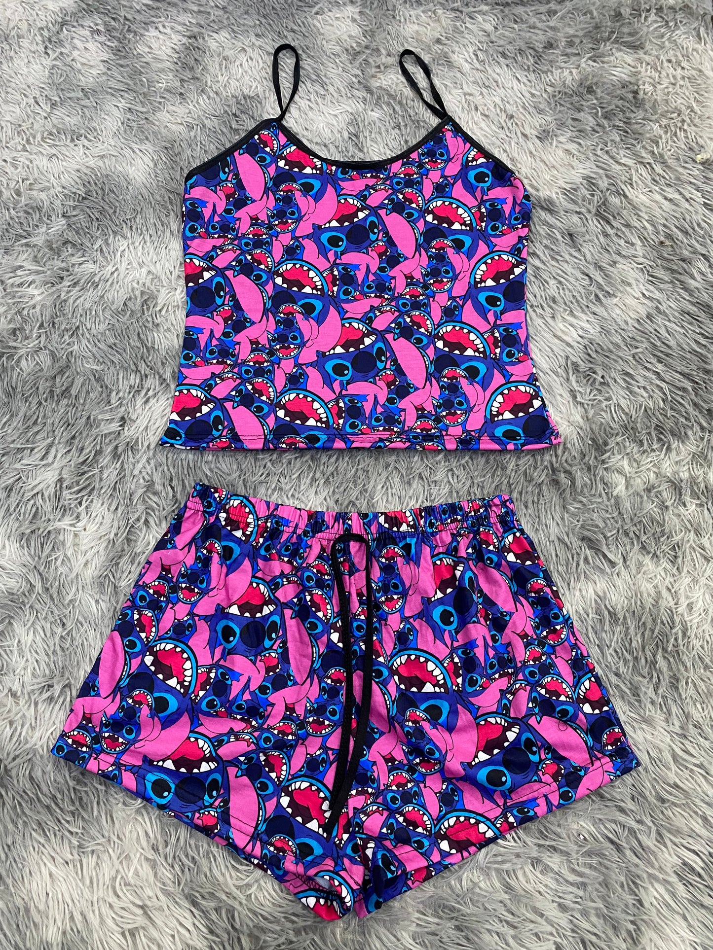 Stich risa blusa con short - Fundies