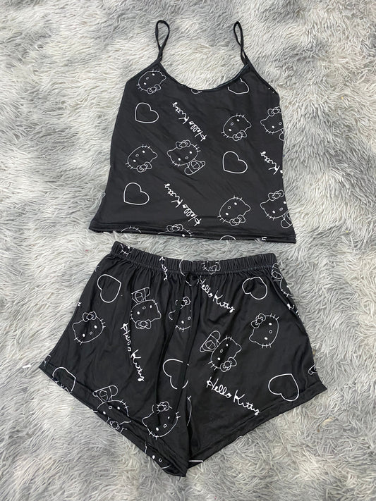 Kitty letras blancas fondo negro blusa con short - Fundies