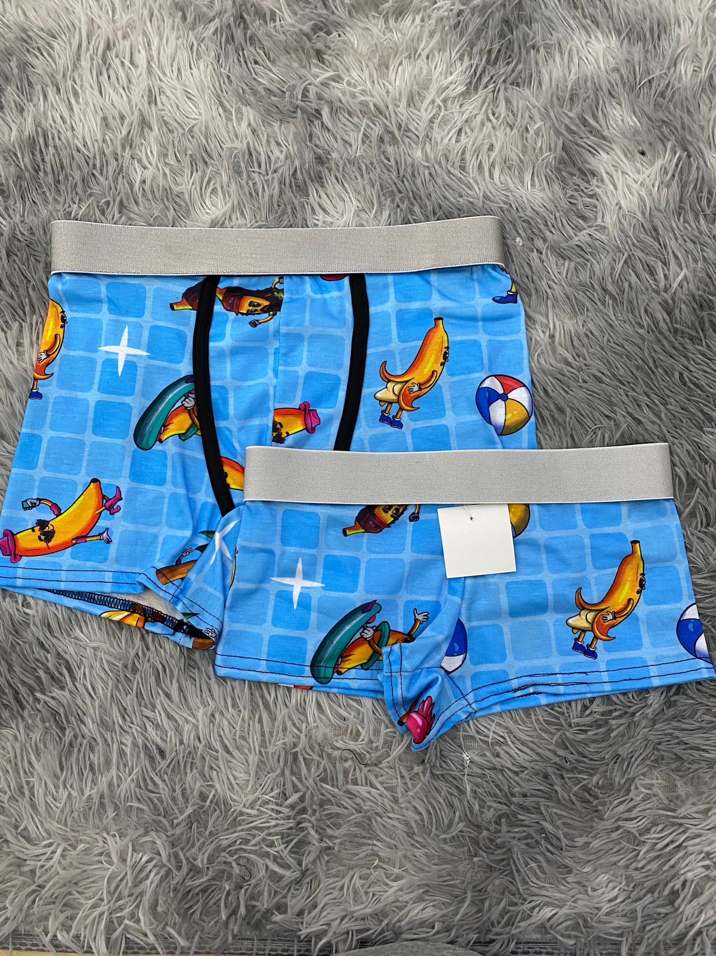 Plátano fondo azul Duo Con Boxer