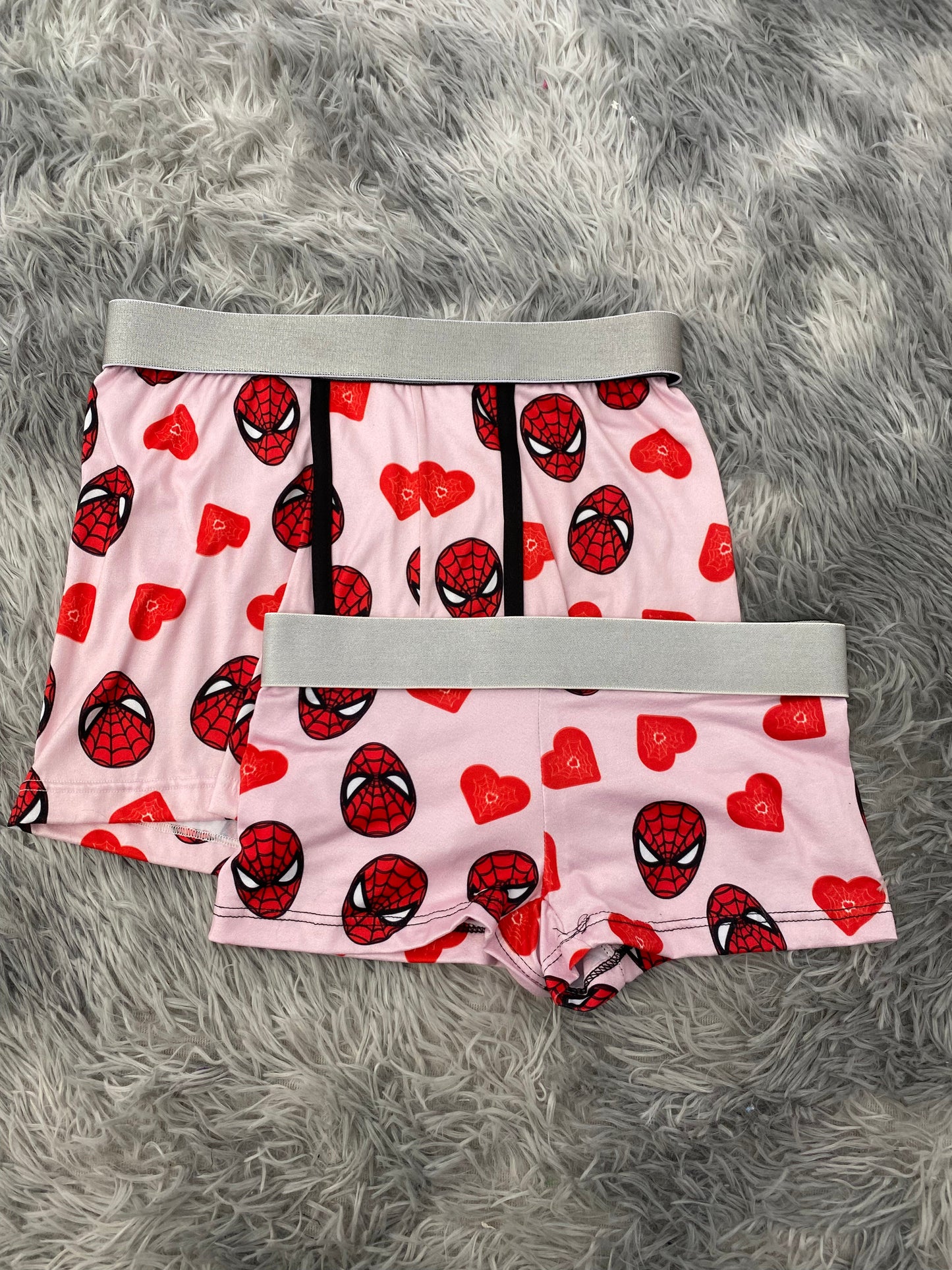 Spiderman corazones fondo rosa Duo Con Boxer