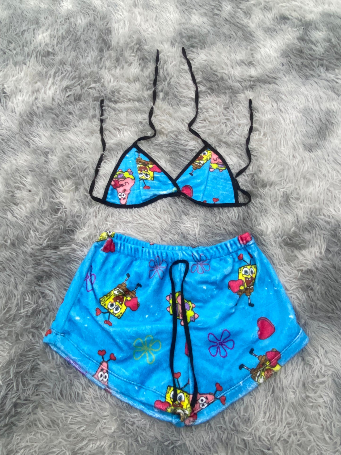 Bob esponja y Patricio corazón top con short unitalla de afelpado