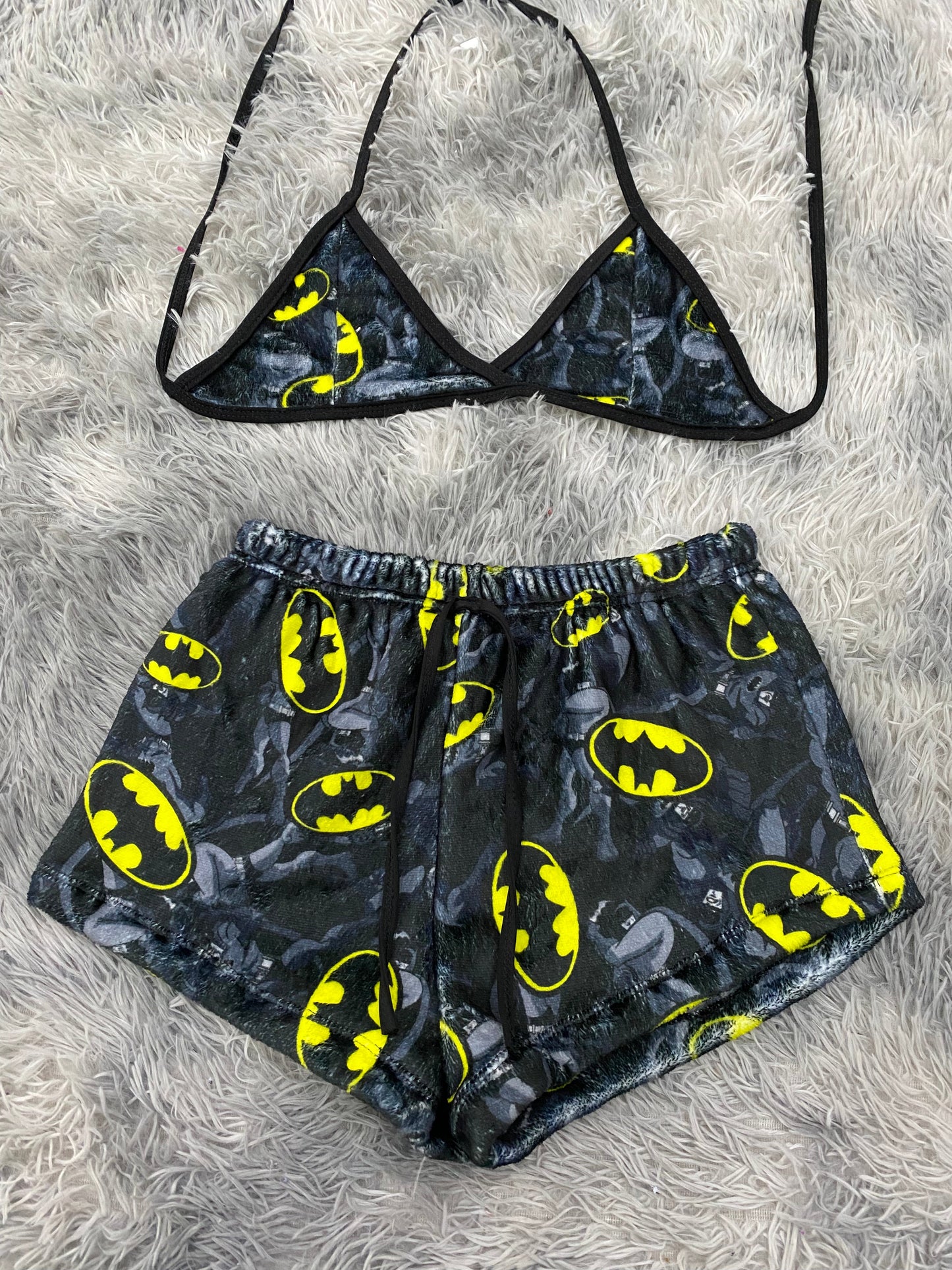 Batman junto a su logo Top Con Short Unitalla De afelpado