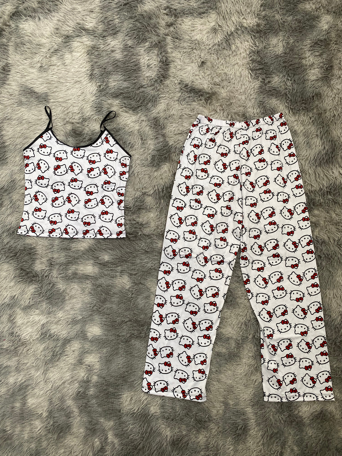 Hello kitty Caras fondo blanco Blusa Con Pantalón Pijama De Dama