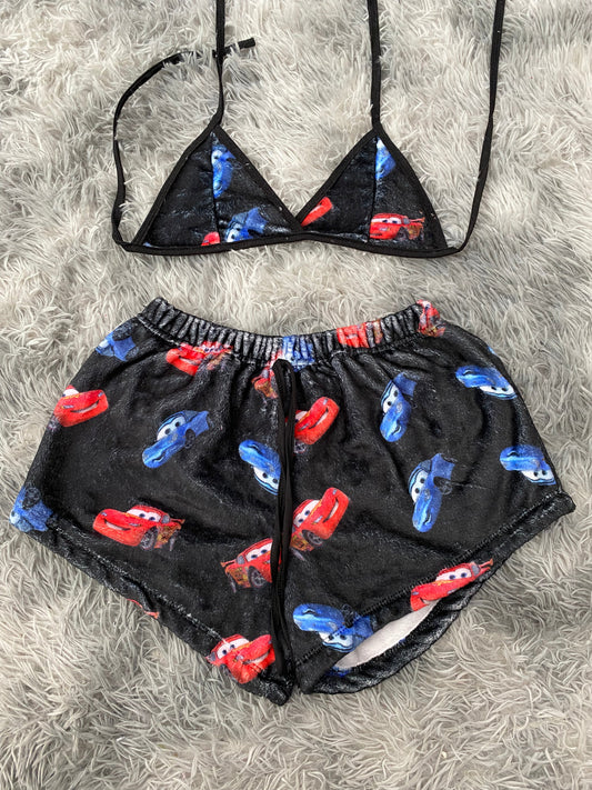 McQueen y sally fondo negro top con short unitalla de afelpado