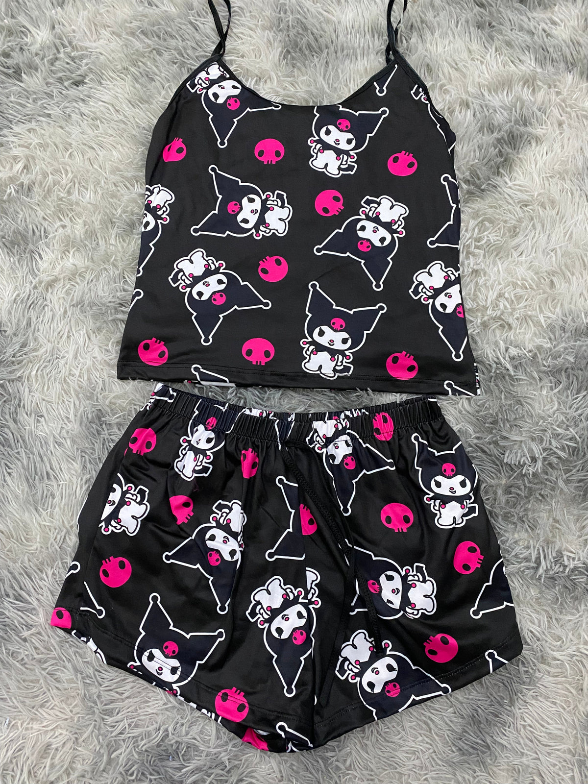 Kuromi fondo negro Blusa Con Short
