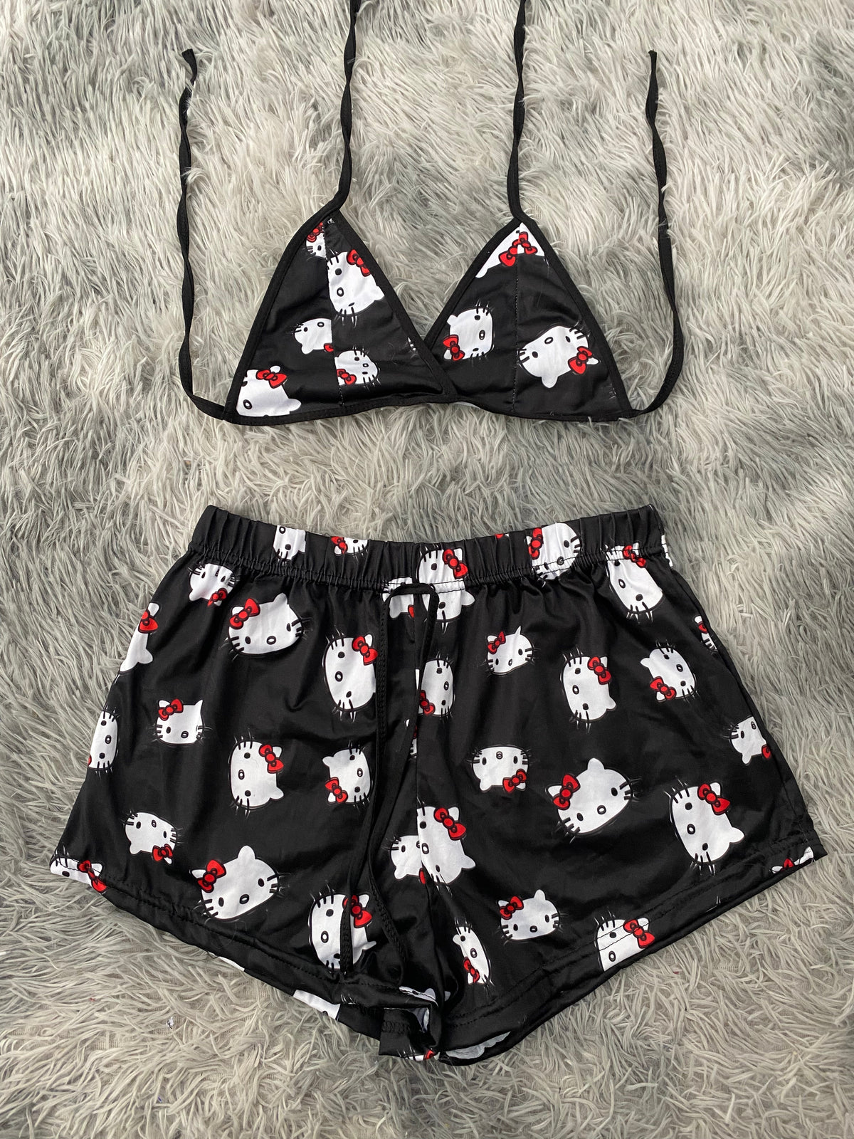 Hello kitty caras fondo negro Top Con Short Unitalla De Brush