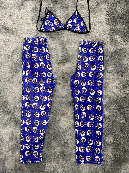 Hello kitty bruja fondo azul Duo De Pijama Afelpada