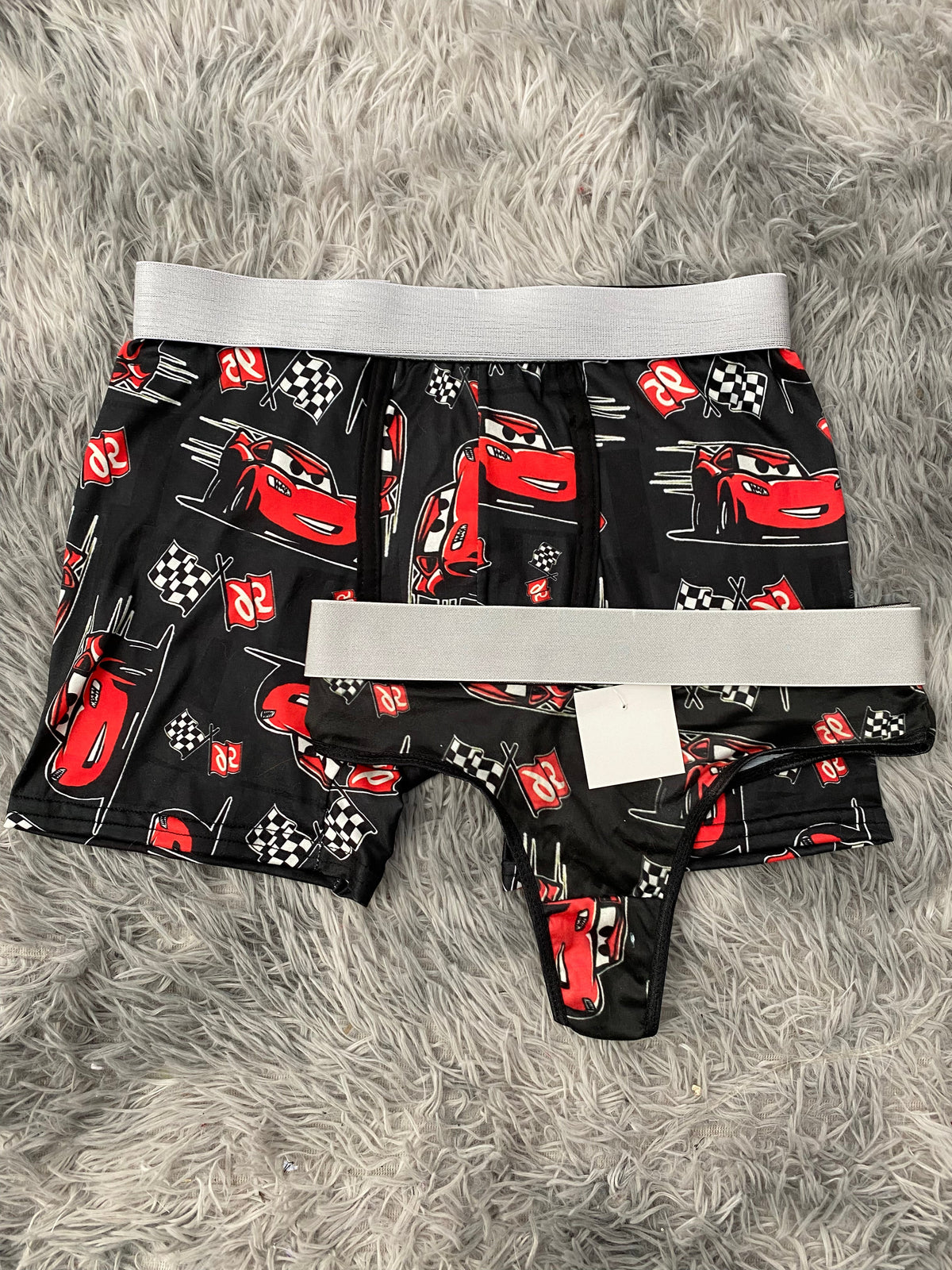 Mcqueen 95 fondo negro Duo Unitalla Con Tanga