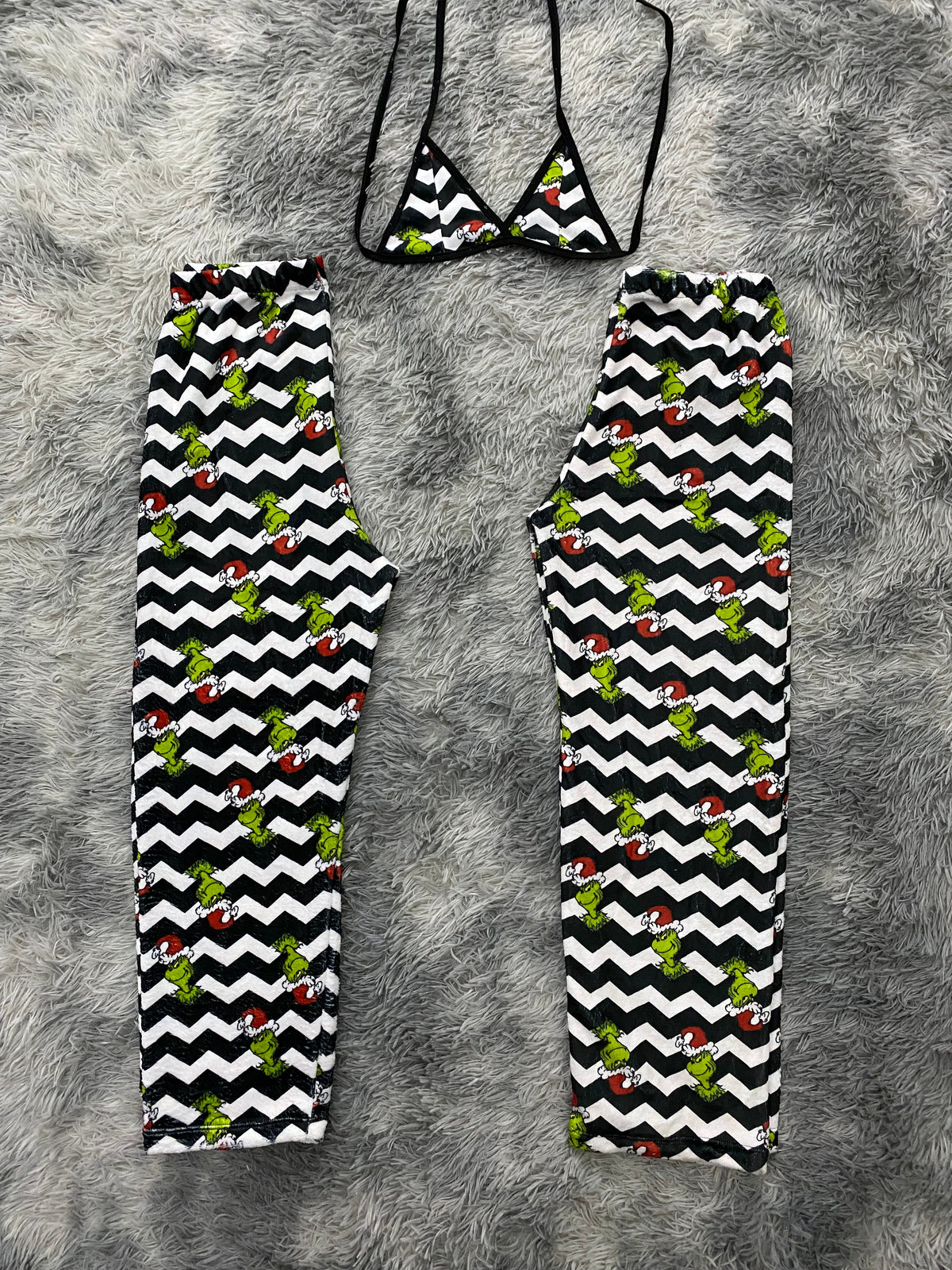 Grinch líneas blancas y negras Pijama Afelpada