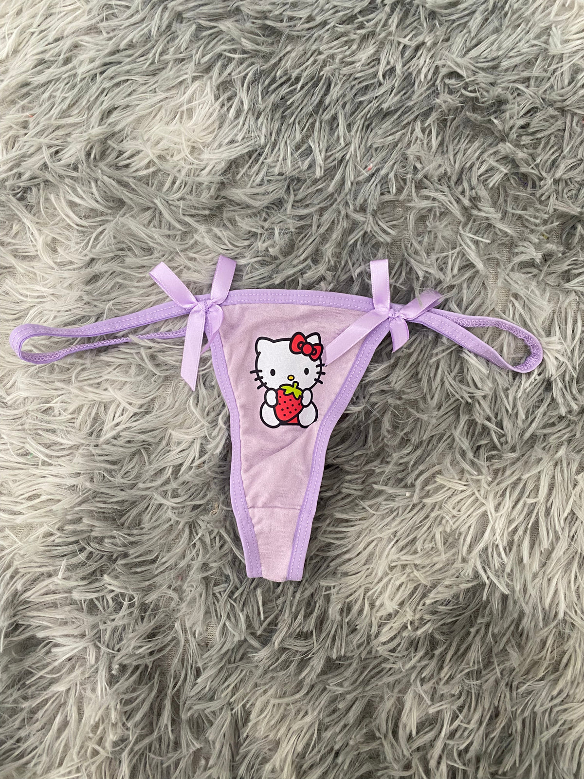 Tanga De Dama Delgada Hello Kitty morado