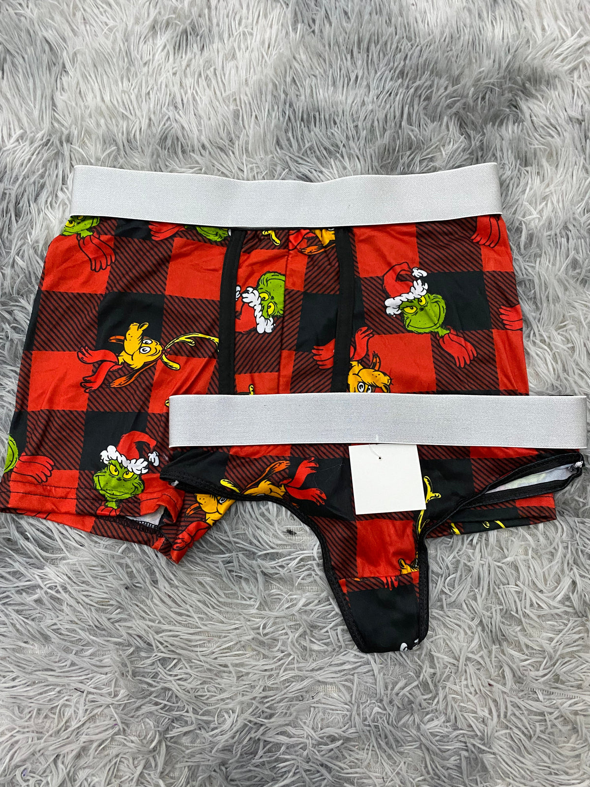 Grinch y Max cuadros rojos Duo Unitalla Con Tanga