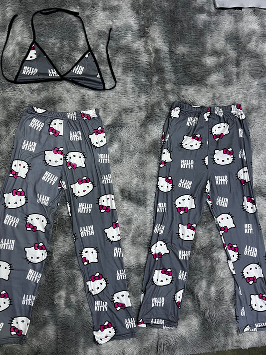 Hello Kitty Pijama Gris Duo de pijama afelpada.