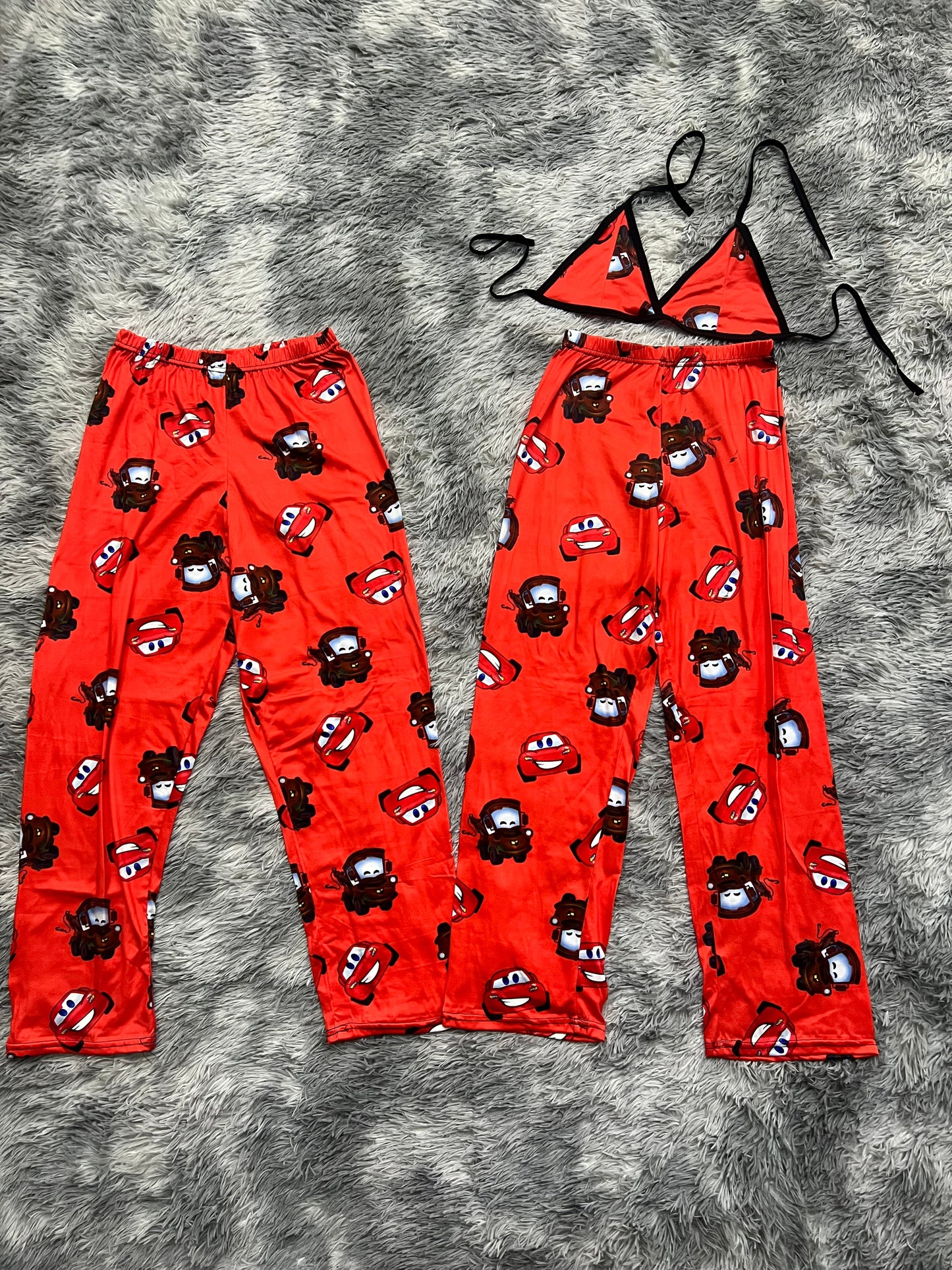 McQueen Y Matter Rojo Duo de pijama afelpada.