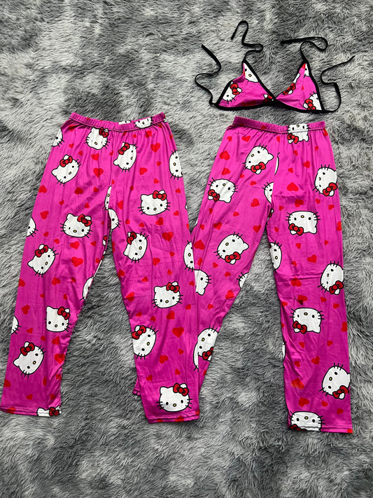 Hello Kitty Rosa Duo de pijama afelpada.